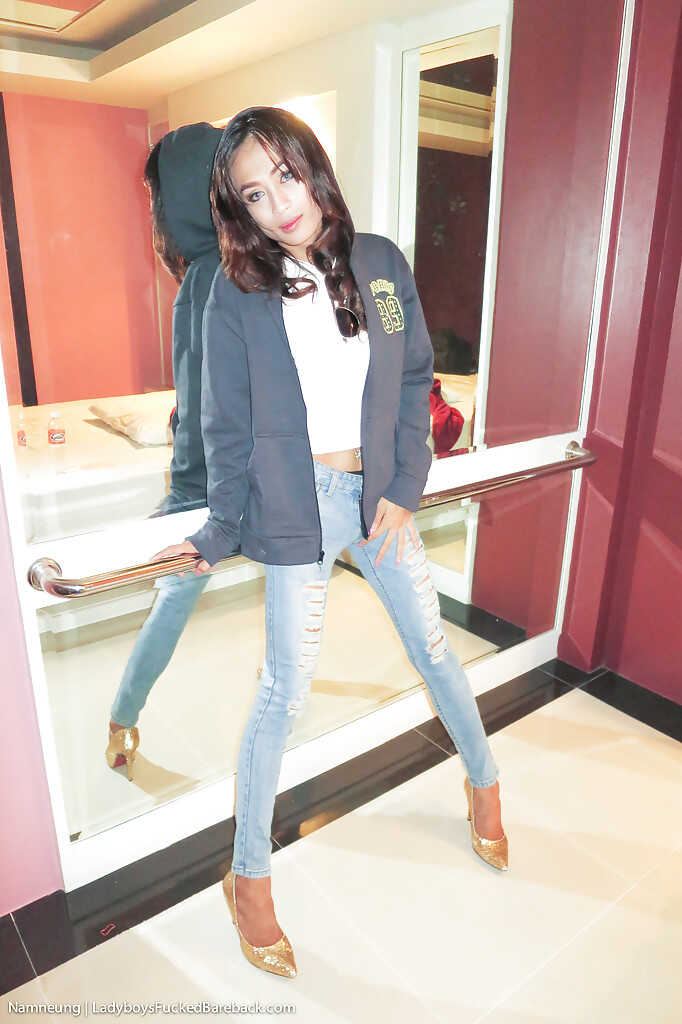 Jealousy Tranny: Namnueng's Cock-Blocking Boyfriend Can't Handle Her Transformation in Skin-Tight Denim - 