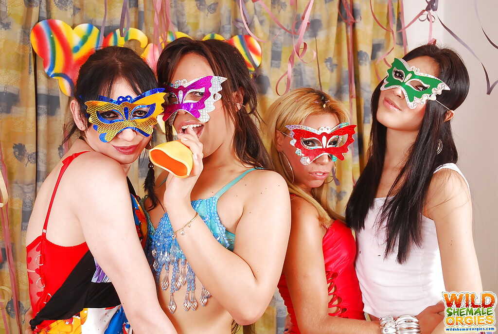 Blindfolded Shemale Orgy Featuring Brenda Lima and Transsexual GFs Dany Bionda and Sandy Lopez - Brenda Lima, Dany Bionda,...
