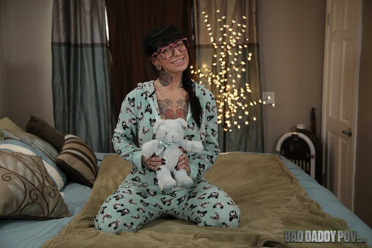 Tatted Jessie Lee Exposes Her Juicy Natural Breasts on a Bed of Roses - Jessie Lee