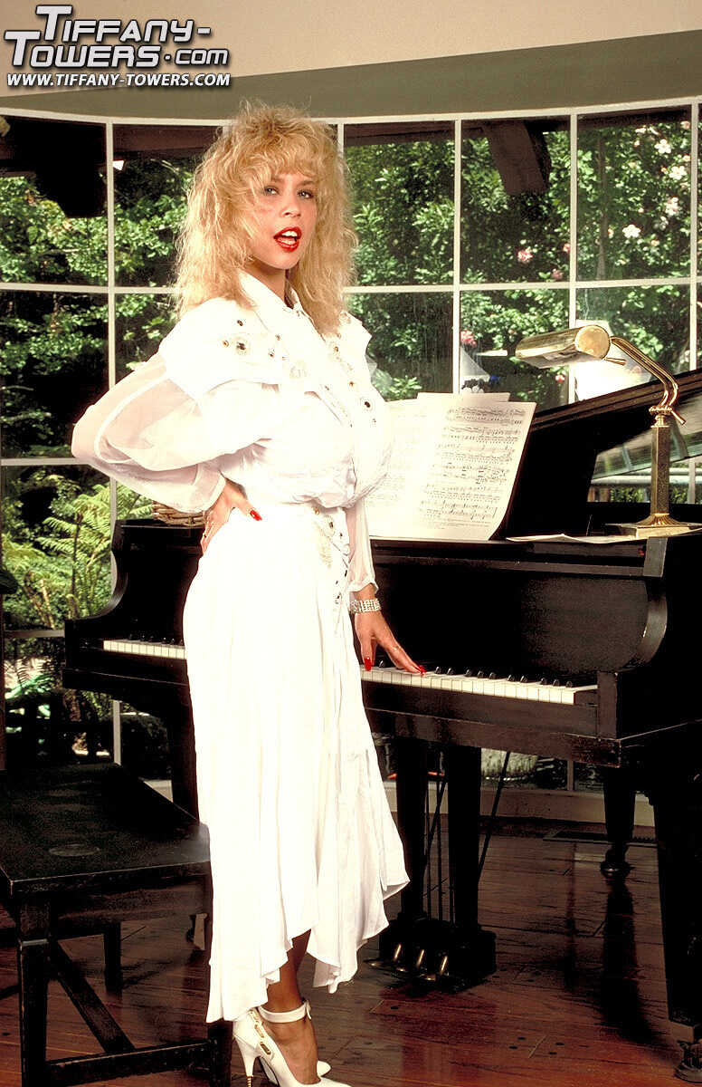 Tiffany's Big Boob Concerto: The Pianist MILF Disrobes for Her Most Intense Performance Yet! - Tiffany Towers