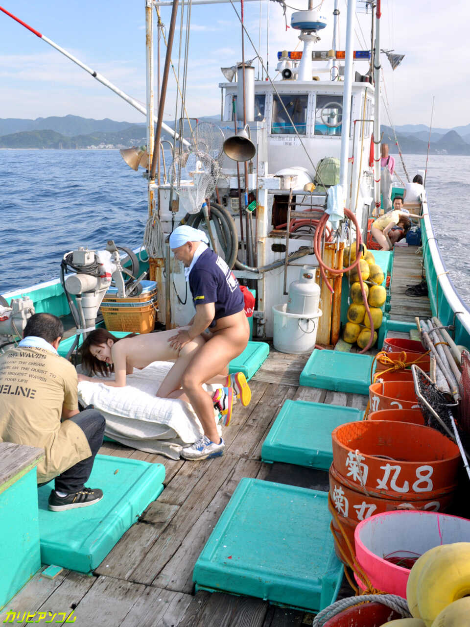 Japanese Boat Fuckers: Six Sexy Anglers Cum On Each Other's Pussies