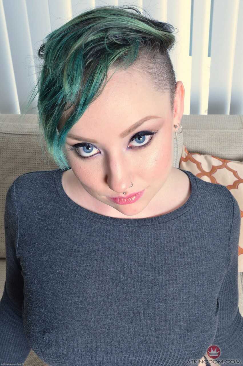 Half-Bald Blath's Hairy Vagina and Pierced Nipples Exposed in a Solo Showdown - Blath