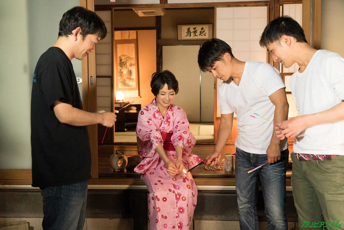 Mari Haneda's Asian Wife Cutie Gets Double-Penetrated By Two Stallions! - Mari Haneda