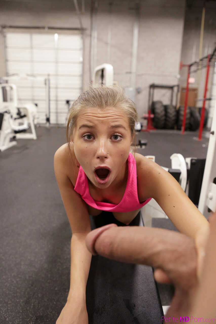 Skinny Carolina Sweets rides a big dick & gets jizzed in her mouth at the gym The Fitness Fuck - Carolina Sweets