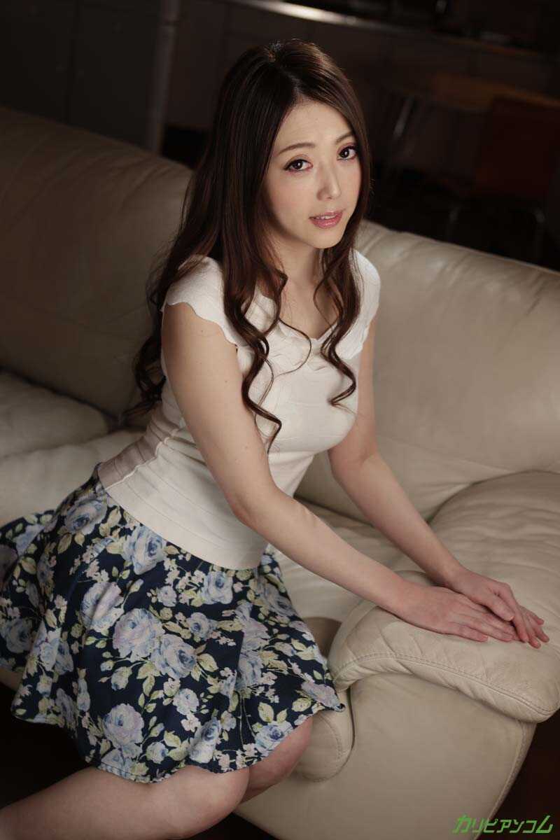 Mature Japanese beauty Rei Furuse gets her shaved pussy creampied after rough sex - Rei Furuse