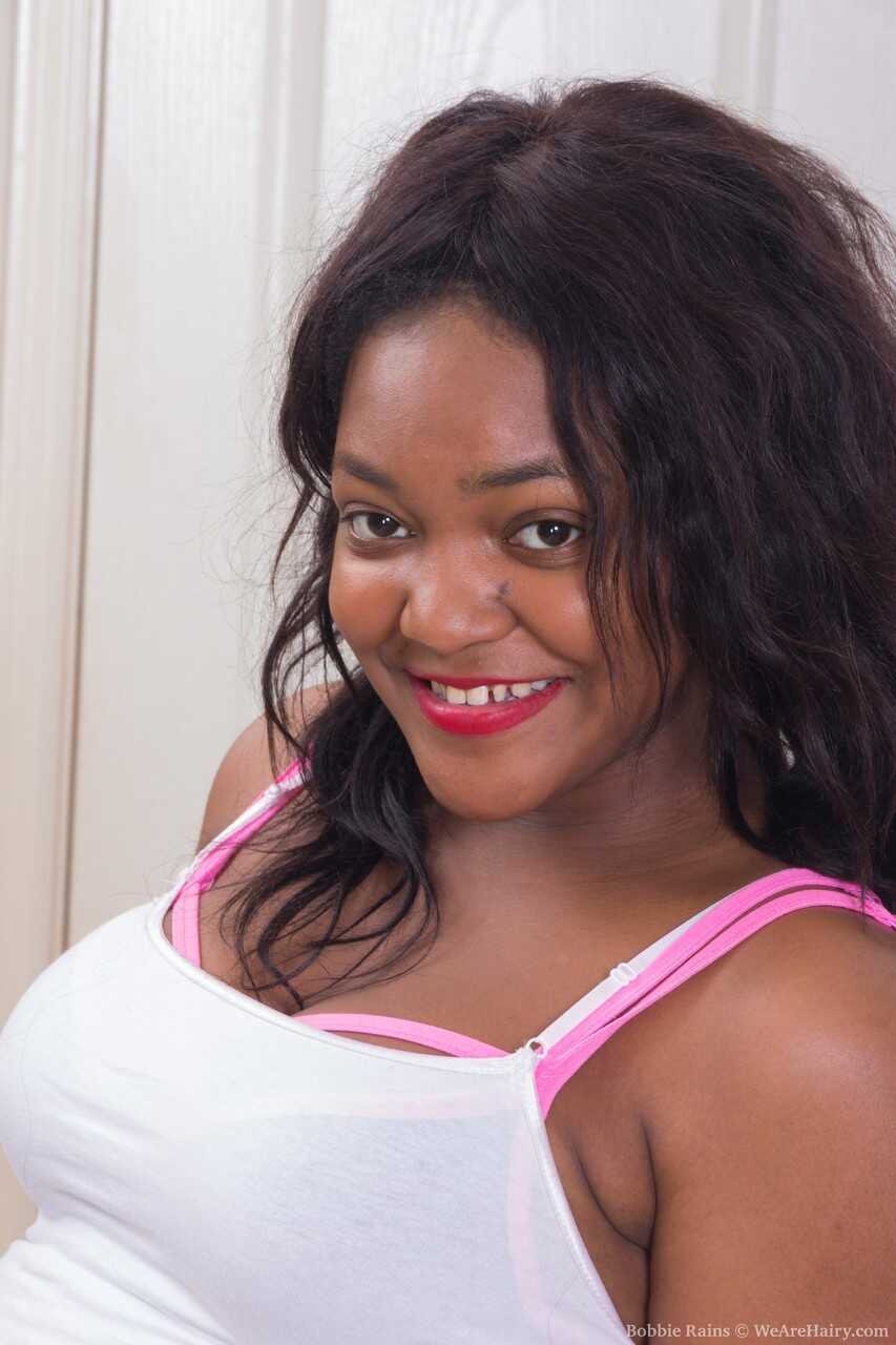 Chubby Amateur Ebony Bobbie Rains Spreads Her Fat Ass and Shows off Her Hairy Pussy - Bobbie Rains