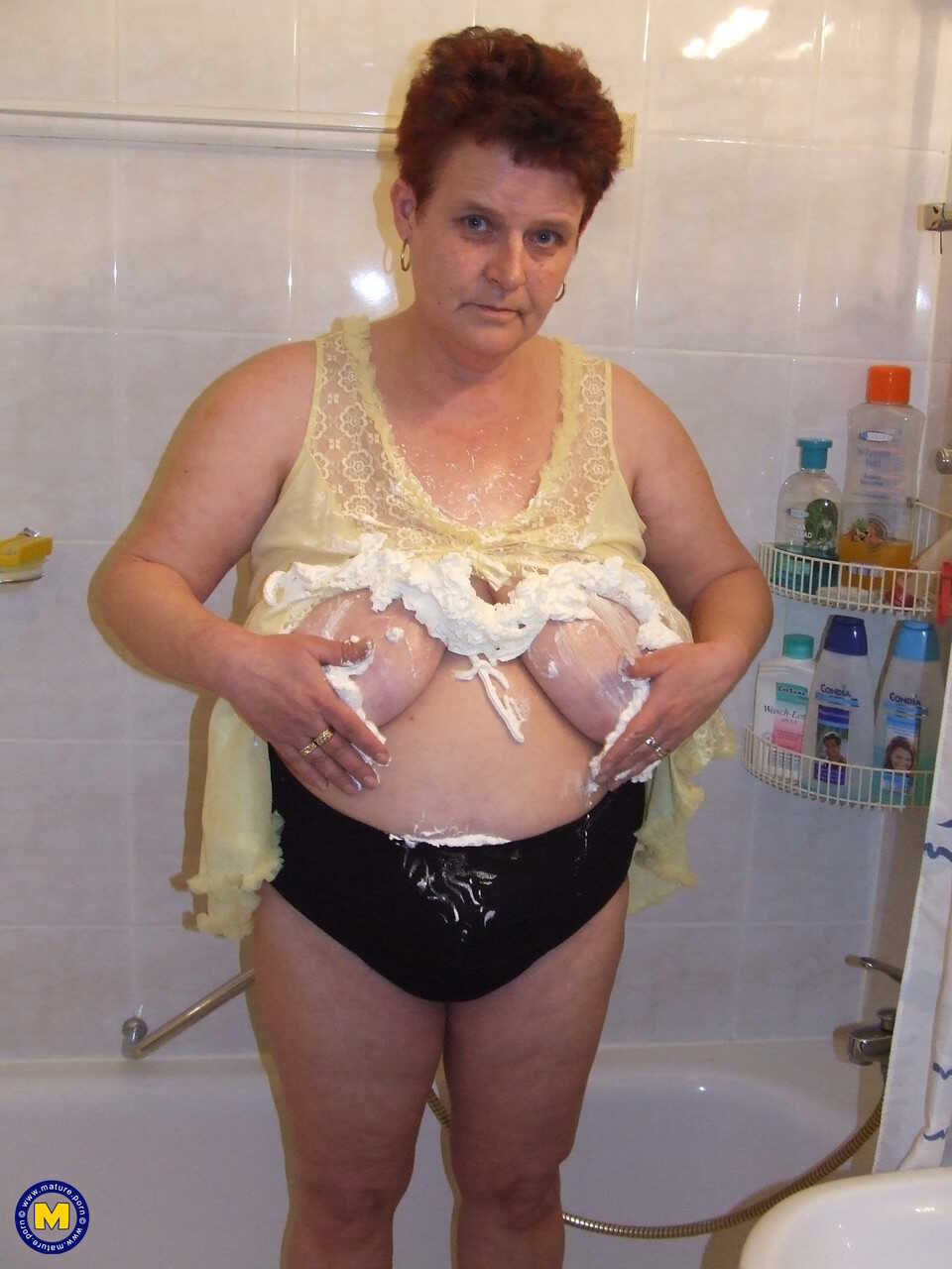 Saggy Breasts & Hairy Pussy: A Chubby Housewife's Self-Pleasure Session in the Bathroom - Ingeborg