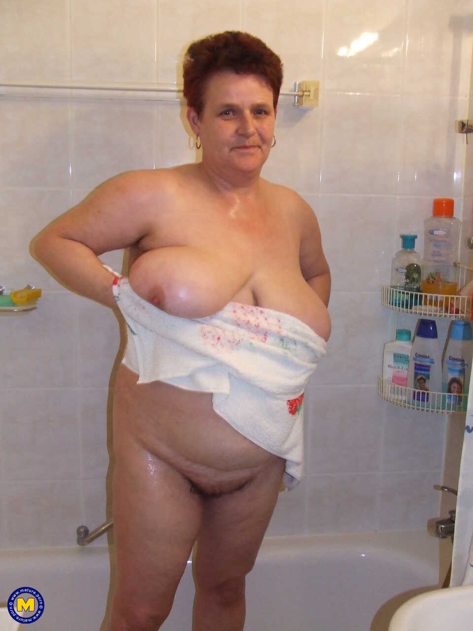 Saggy Breasts & Hairy Pussy: A Chubby Housewife's Self-Pleasure Session in the Bathroom - Ingeborg