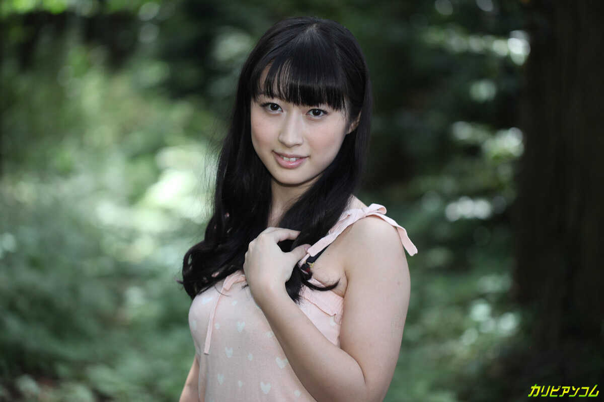 Tiny Titted Tomomi Gets Fucked by a Stranger in the Woods Small Breasted Japanese Babe - Tomomi Motosawa