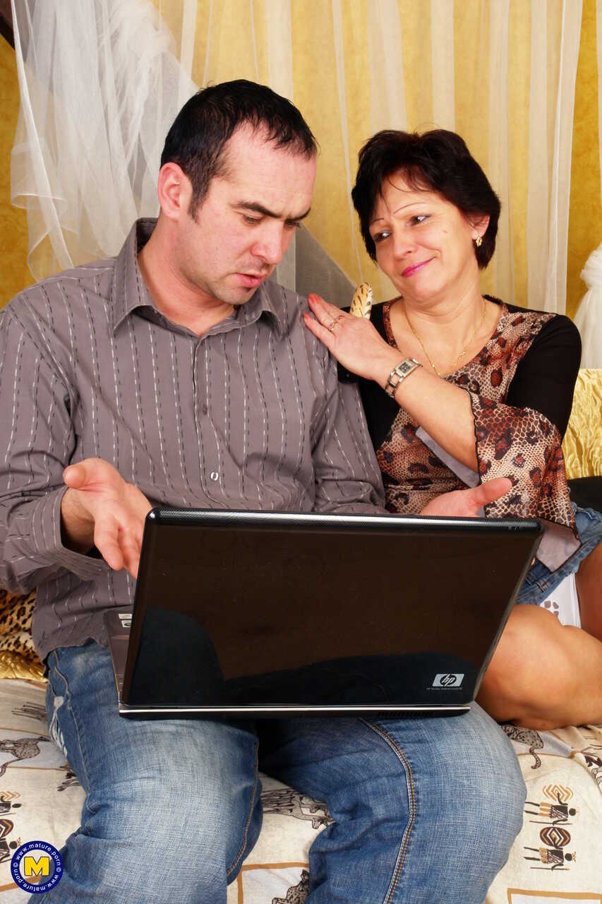 Mature Lust: Eleni Screws Her IT Guy and Cums with Short Hair - Eleni, Tom French