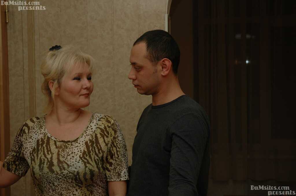 Blonde milf with mature pussy takes two young guys' stiff rods for a wild ride - 