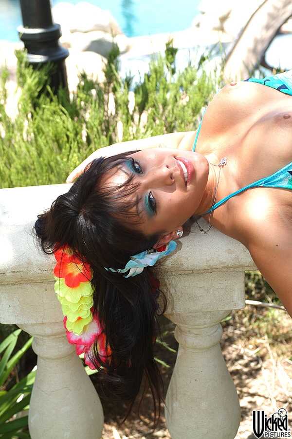 Exotic Asian Goddess Unleashes Her Sexy Curves and Seductive Piercings in the Great Outdoors - Avena Lee