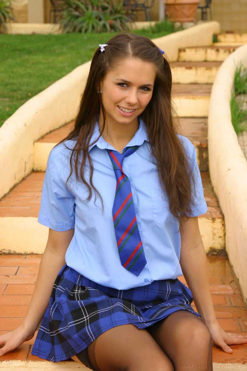 Flashing Louise L in her teen skirt and schoolgirl panties!