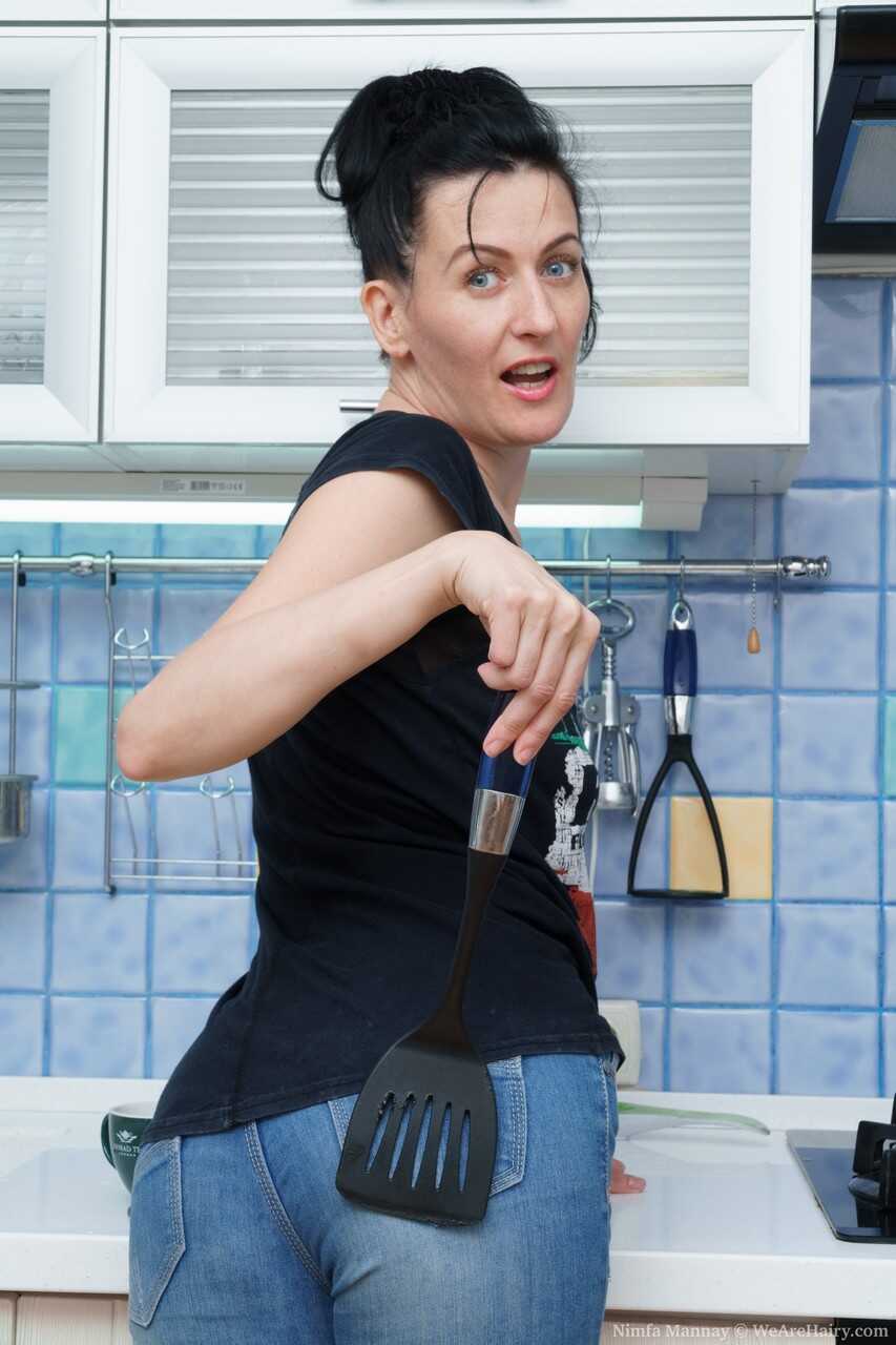 Housewife Nimfa Mannay's Mature Kitchen Adventure