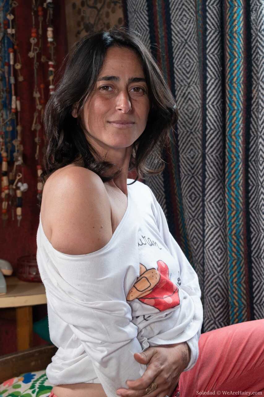 Amateur Soledad's Mature Hairy Beaver: A Bedroom Fantasy for the Over-60 Crowd! - Soledad