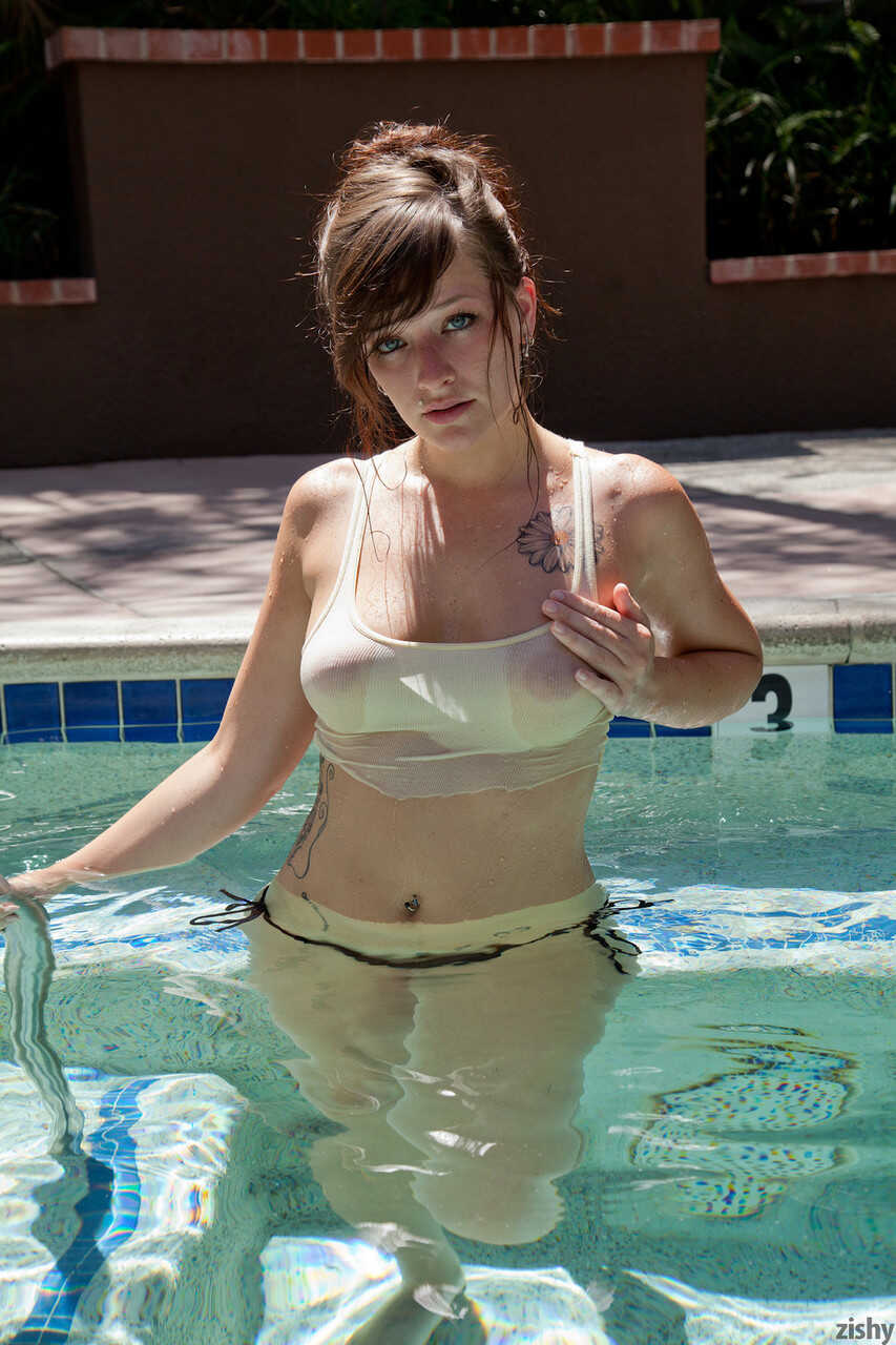 College Cutie Hannah Kinney Gets Wet and Wild in a Bikini at the Pool