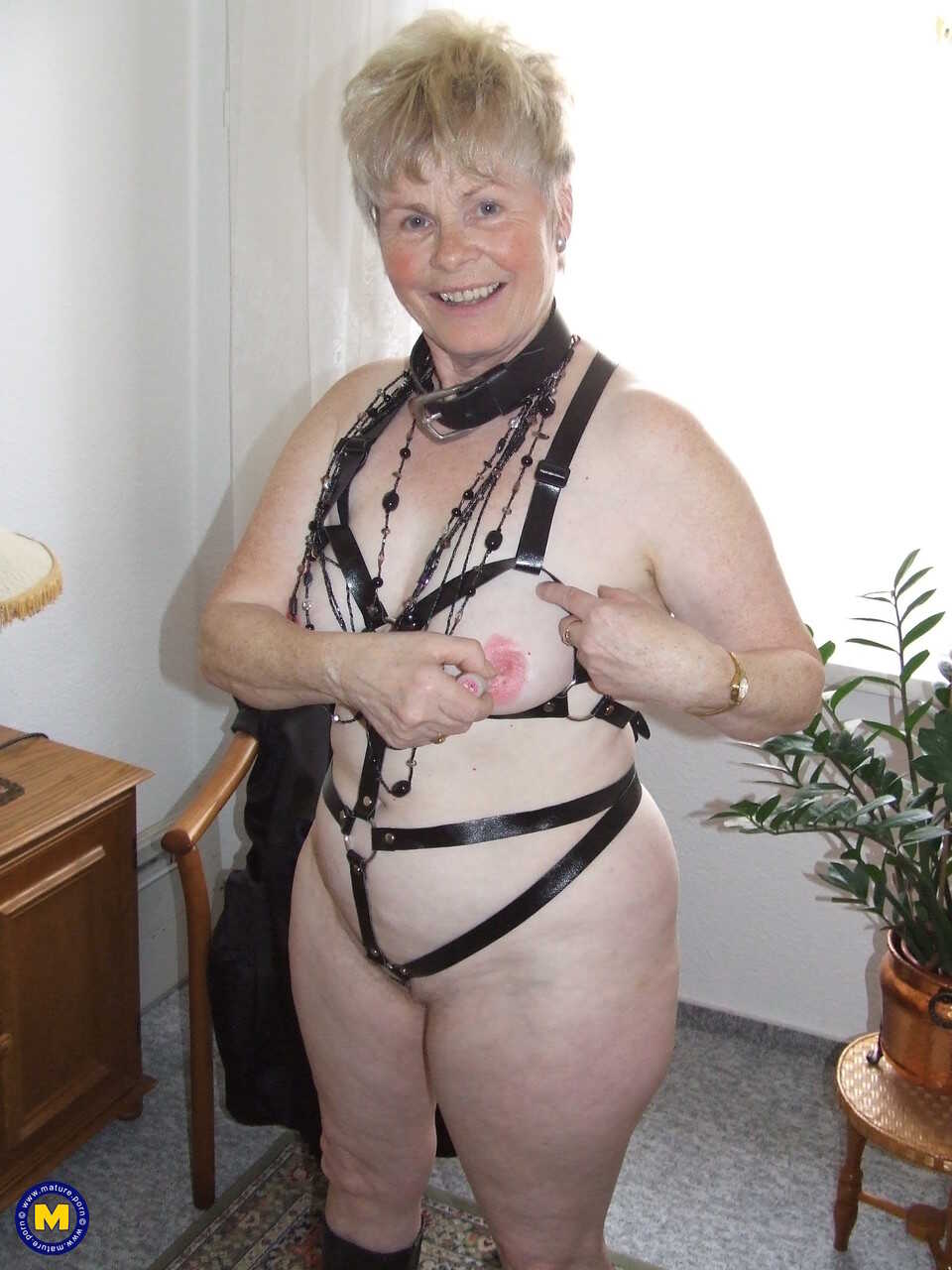 Granny Petra Strips Off Her Lingerie and Fetish Gear to Go Nude