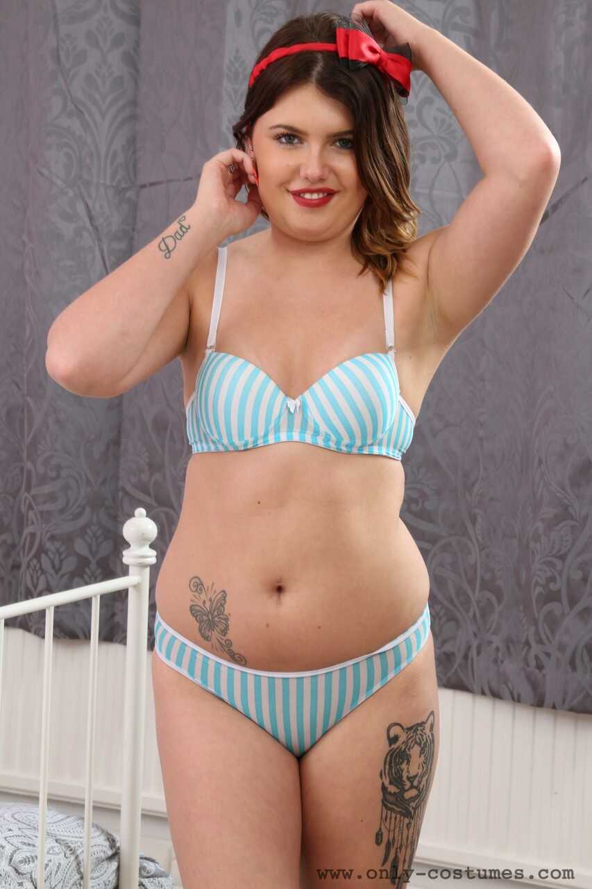 Beautiful babe Jasmine Brooks shows off her chubby stripes.