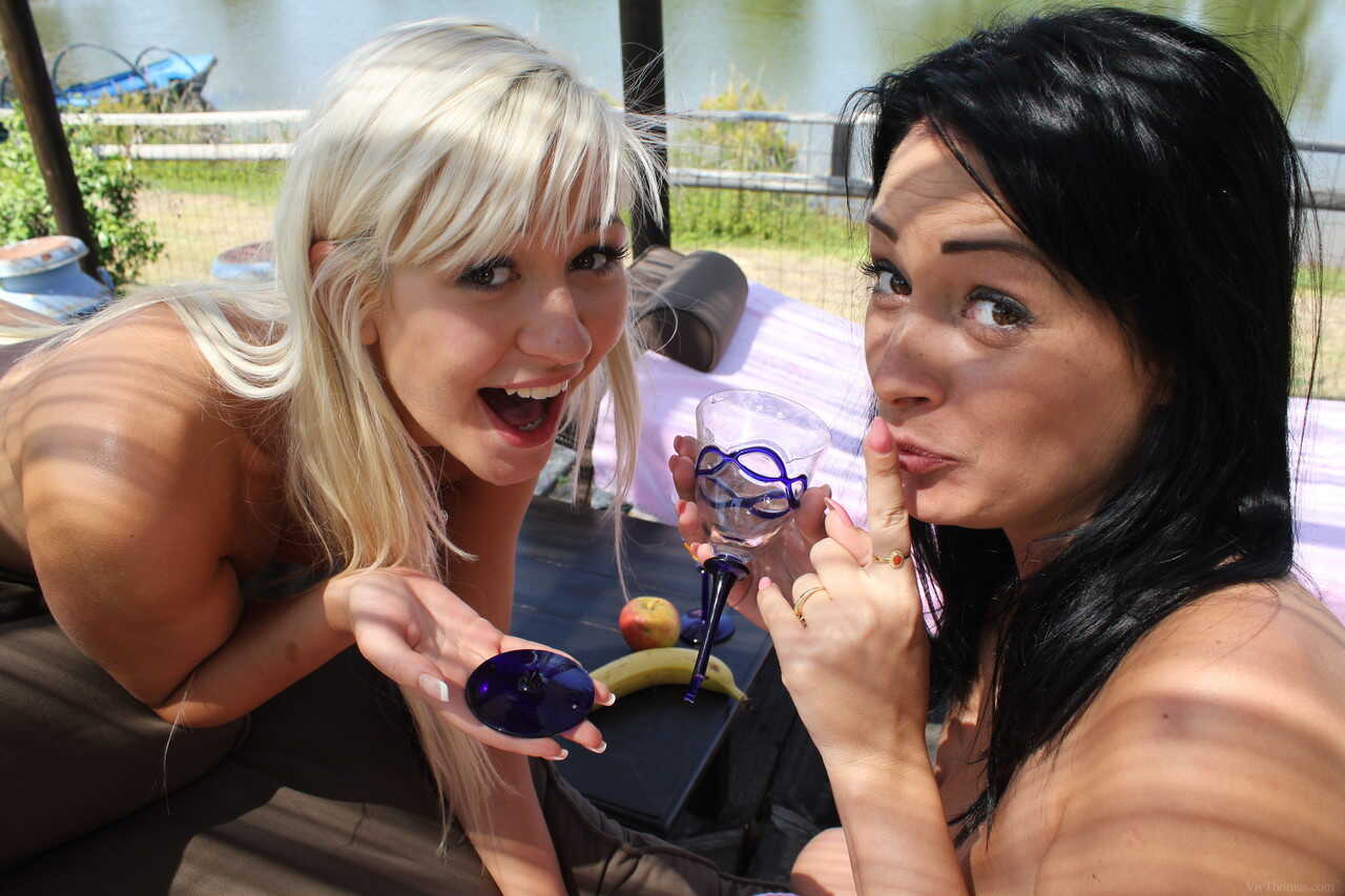 Natural beauty Nicole Smith and Taylor Shay enjoy an outdoor lesbian rendezvous with Eve Angel and Lorena Garcia - Eve Ang...