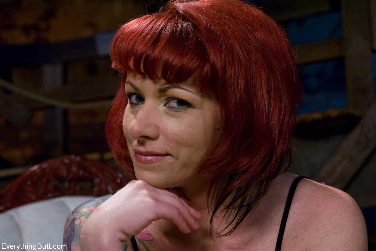 Mark's Red Queen: The Dominatrix with the Tattooed Assaults Your Senses - Kylie Ireland, Mark Davis