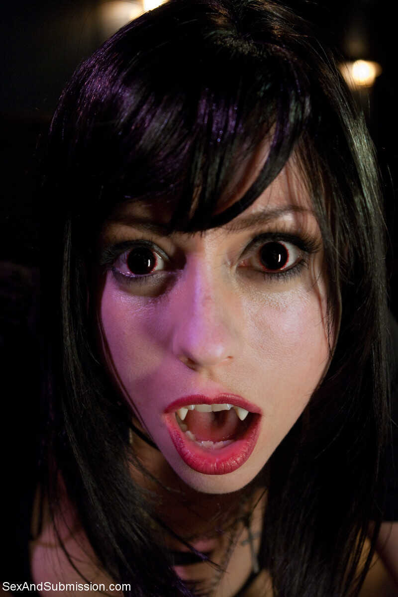 Bloodthirsty Latin Vixen Fondles and Sucks with James Deen in 'Two Sexy Hotties Seduce, Fondle & Bite'. - Ja...