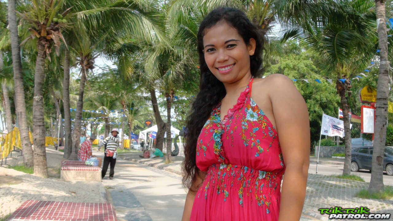 Thai Girlfriend's Shaved Twatty Nudes: Seizing the Natural Tits and Sexy Smile MILF - Nees