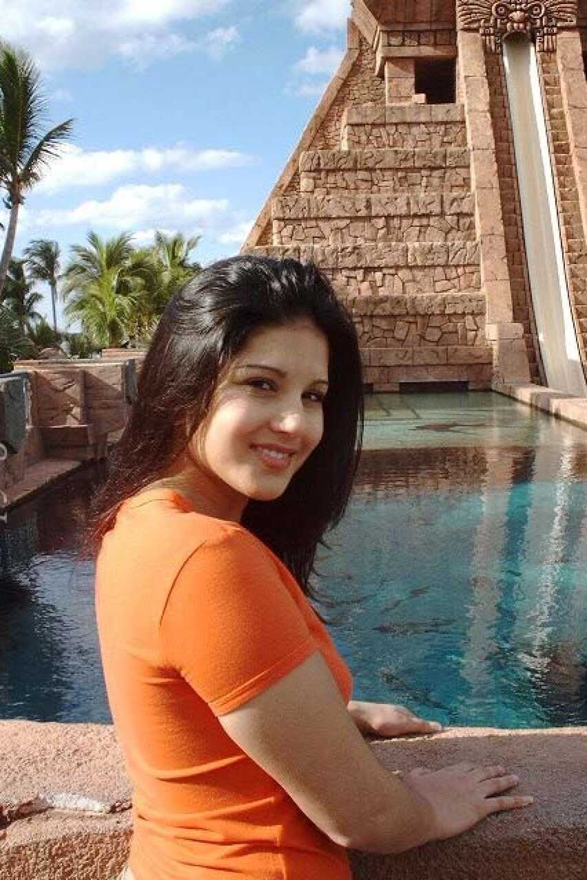 Erotic Adventures with Sunny Leone Exploring the Wild Side of India's Hottest MILF - Sunny Leone
