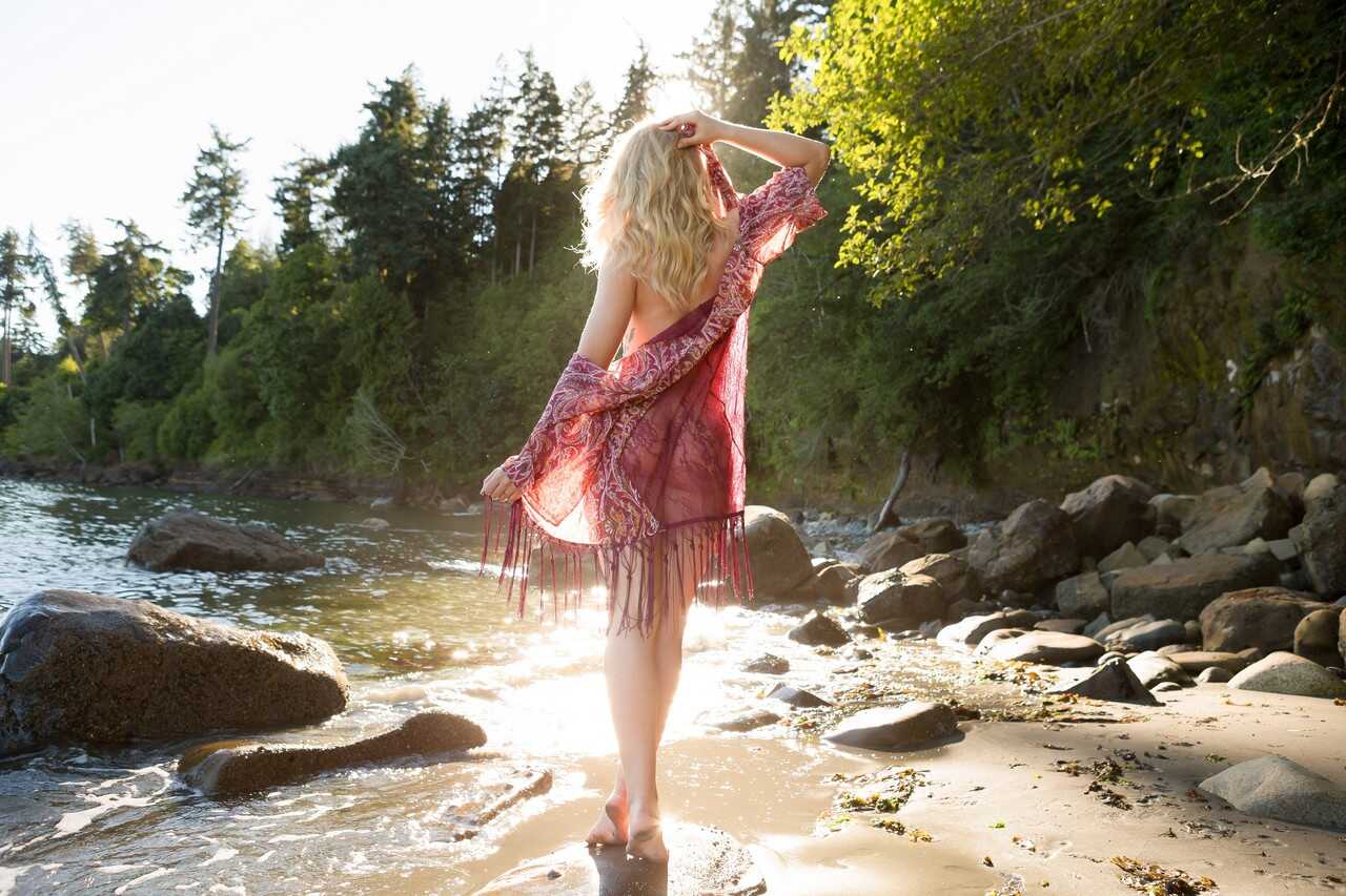 Sexy Red Bikini Blonde Canadian Model Maya Rae Poses On The Beach 