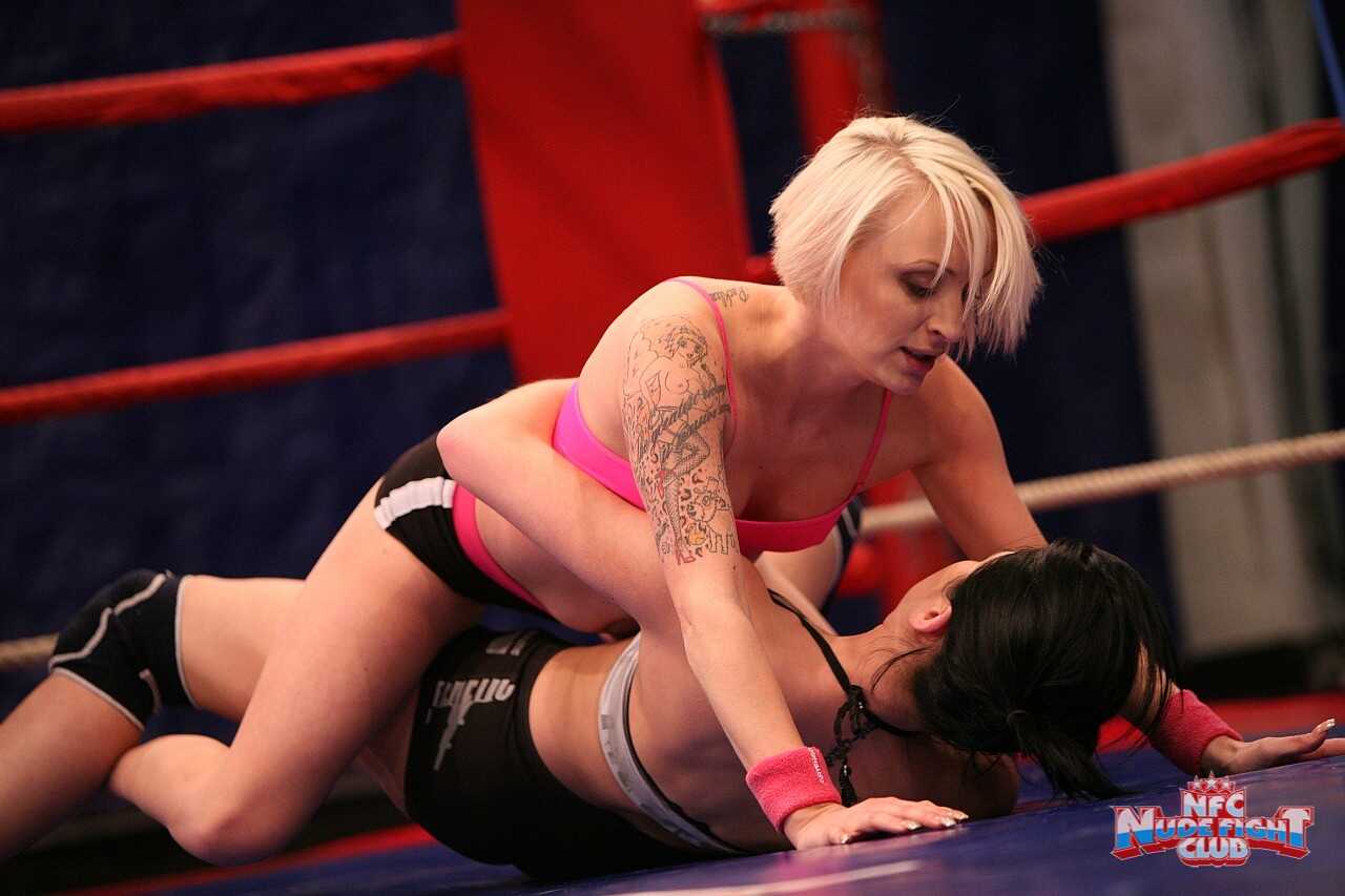 Nasty Female Wrestlers Lucy Bell and Paige Fox Lick Pussies in a Hot Ring Wrestling at its Best!