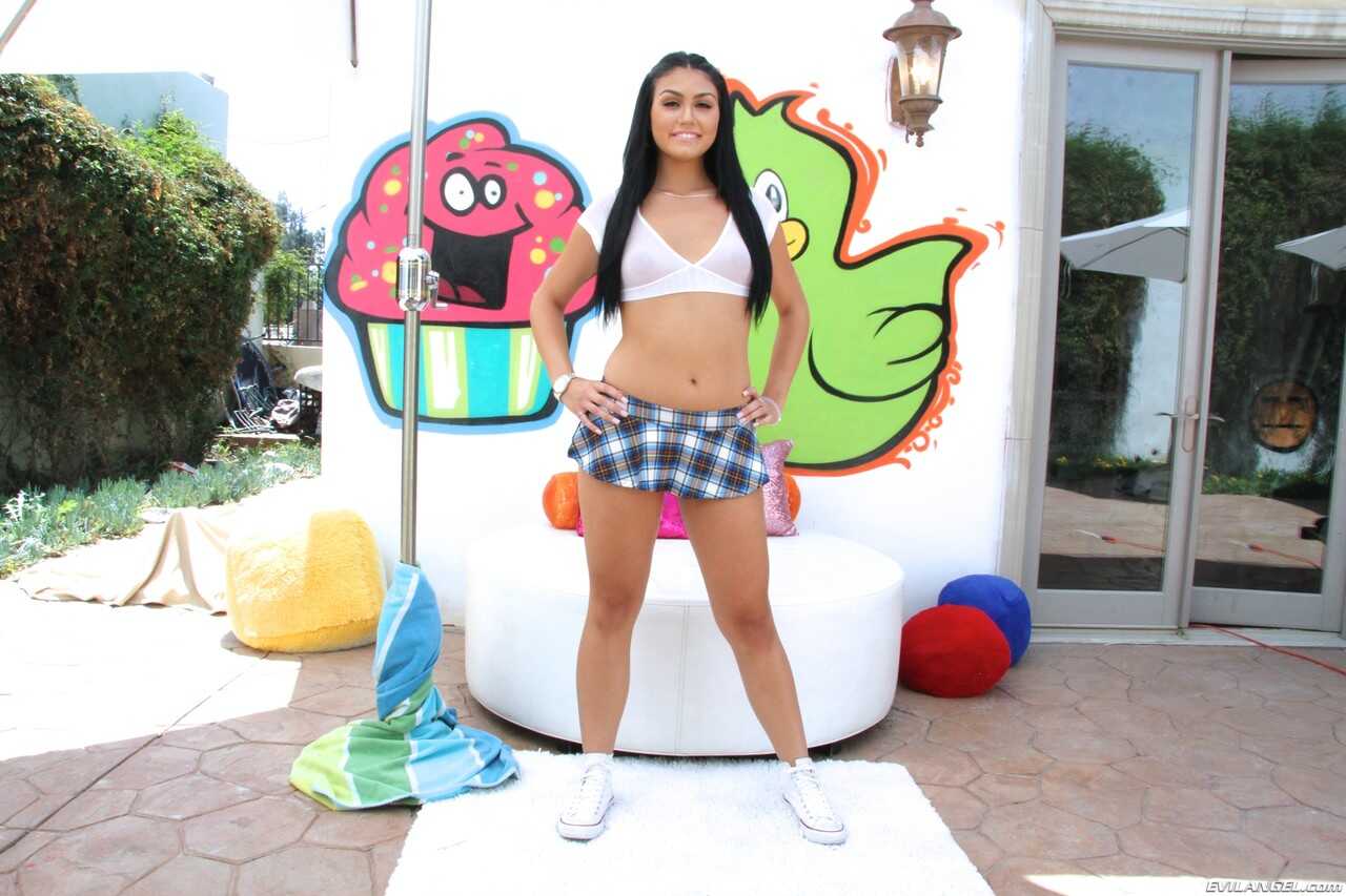 Latina solo girl Kylie Sinner frees her pussy from sexy schoolgirl attire - Kylie Sinner