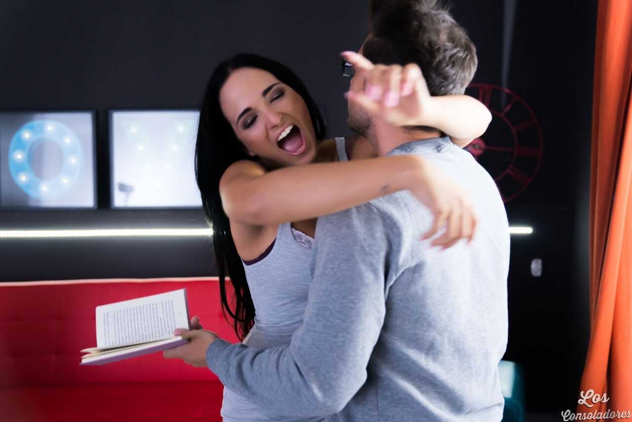 Claudia Bavel's Selfies with a Nerdy Guy, a Sicilian Stud and a Black-Haired Nympho! - Claudia Bavel
