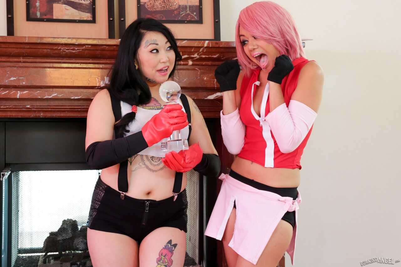 Double Inked Intruders: Annie Cruz and London Lanchester Take on John Strong's Asian Anal Threesome - Annie Cruz, Joh...