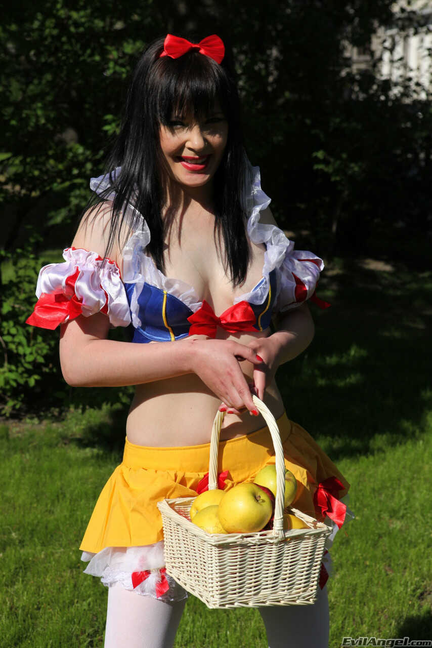 Snow White's Revealing Upskirt Adventures with the Seven Dwarfs