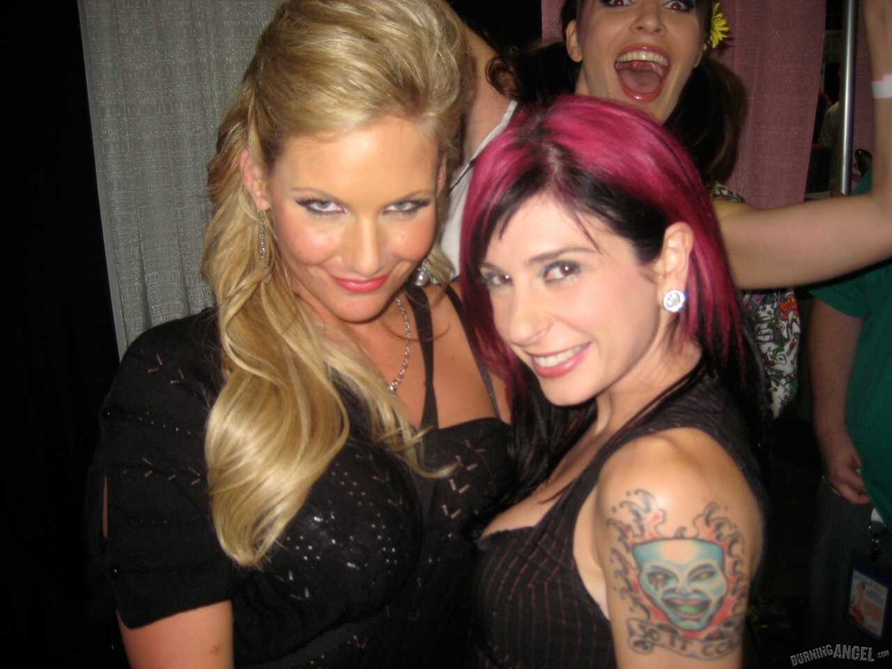 Muslim Fetish Sluts of Dana Dearmond, Draven Star and Joanna Angel Gather at Kinky Sex Convention for Wicked Fun - Dana De...