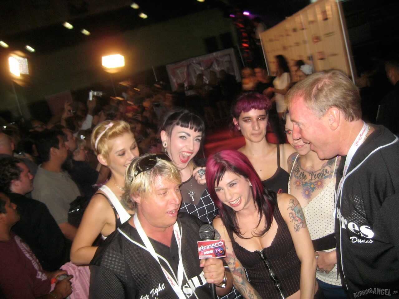 Muslim Fetish Sluts of Dana Dearmond, Draven Star and Joanna Angel Gather at Kinky Sex Convention for Wicked Fun - Dana De...