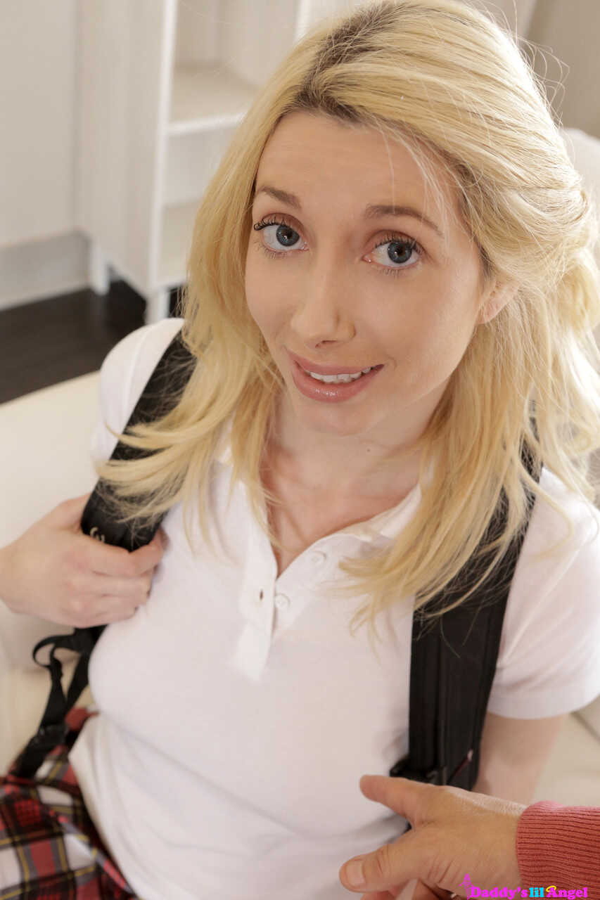 Step-Dad's Stepdaughter Schoolgirl Gia Loves Her Tight Teen Ass Fingered and Fucked by Daddy - Gia Love