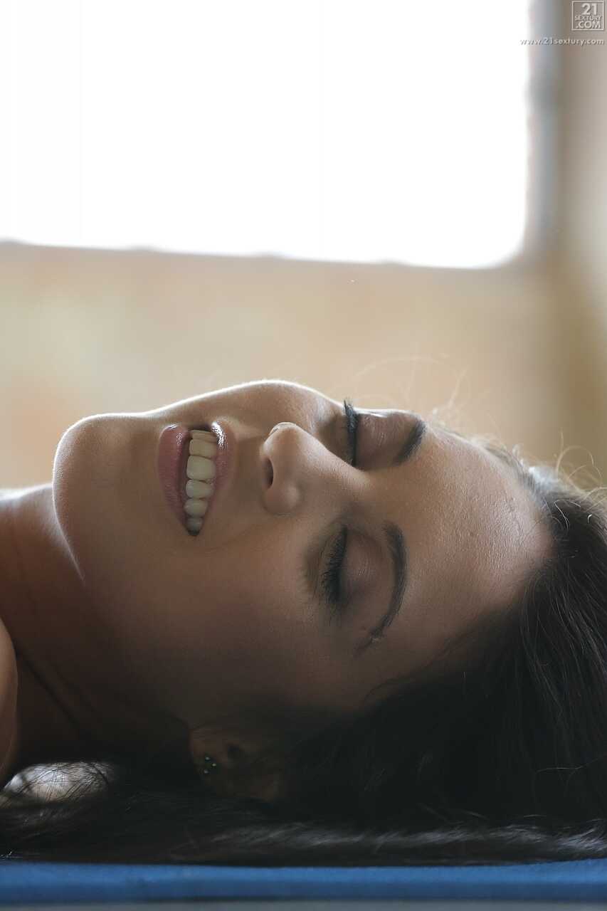 Brunette Bombshell: Carolina Abril's Tiny Ass Tease On Yoga Mat - Carolina Abril