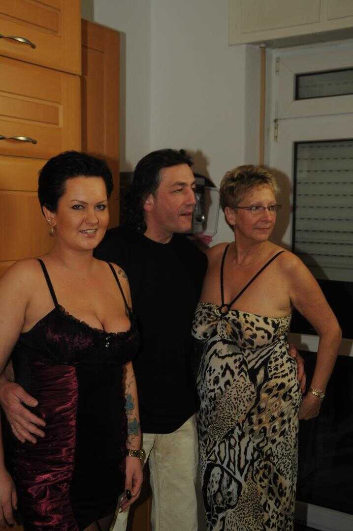 Mature German amateurs with natural big tits enjoy kitchen FFM threesome. - Angelika J, Dieter Von Stein, Katarzyna S