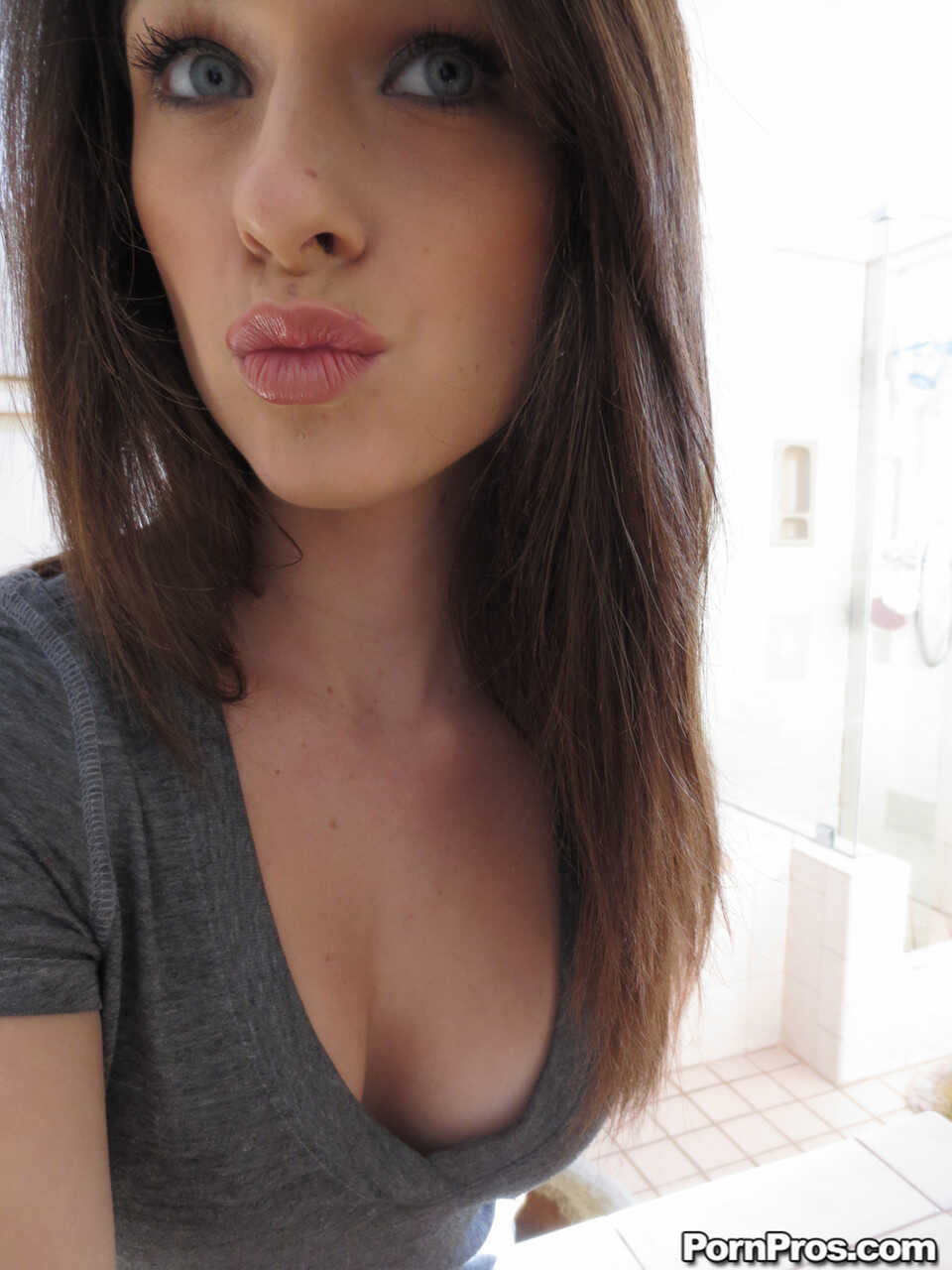 Curvy teen Lacey Channing flaunts her natural tits and takes sexy mirror selfies - Lacey Channing