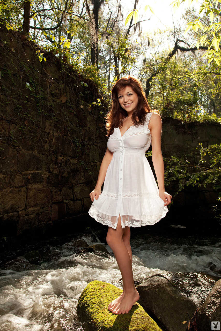 Luscious Lovely Tessa Fowler Exposes Her Boobilicious Bosoms In Nature's Embrace - Tessa Fowler