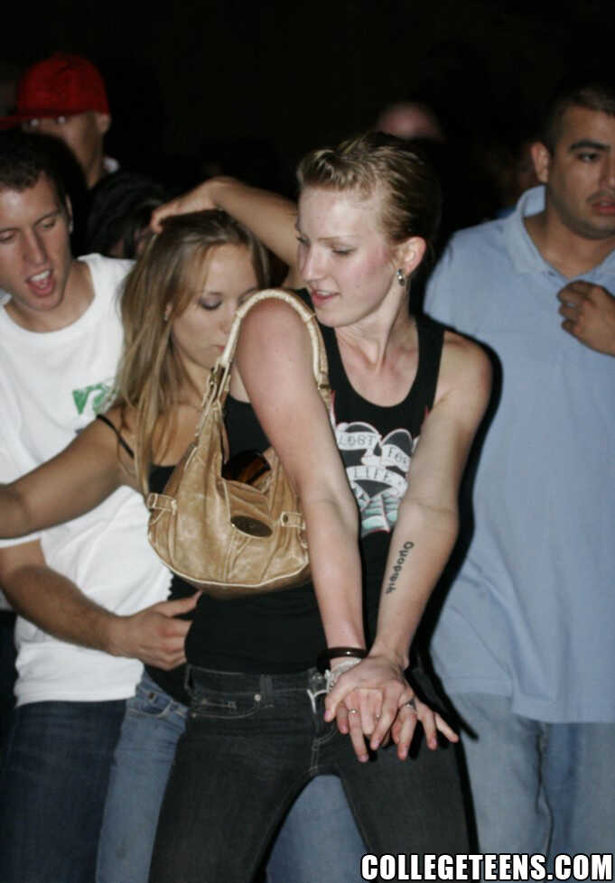Frenzied Party Teens Sucking Cocks, Licking Pussy and Getting Fucked Randomly with Kelly Wells: Innocent Teen Horniness Re...