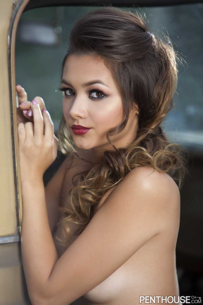 Petite Alex De La Flor slowly loses her clothes and presents her hairy twat to the camera - Alex De La Flor