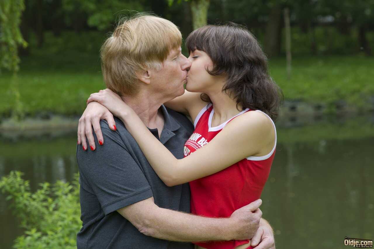 Hungarian Suzi Rainbow gets fucked by an old man in the nature while receiving cunnilingus from Felix - Felix, Suzy Rainbow