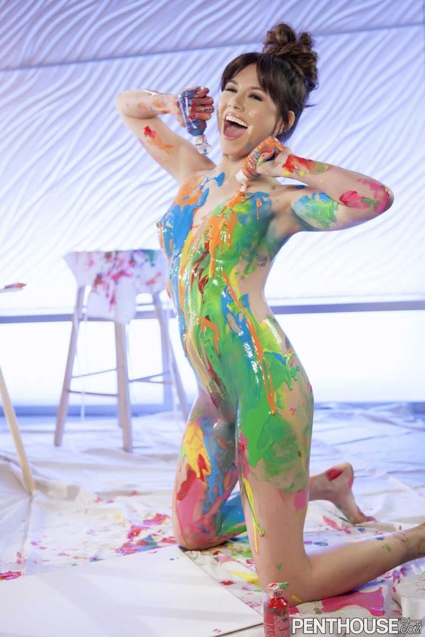 The Art of Seduction: Sexy Shyla Jennings Covers Her Natural Tits & Sweet Ass with Colorful Paint - Shyla Jennings