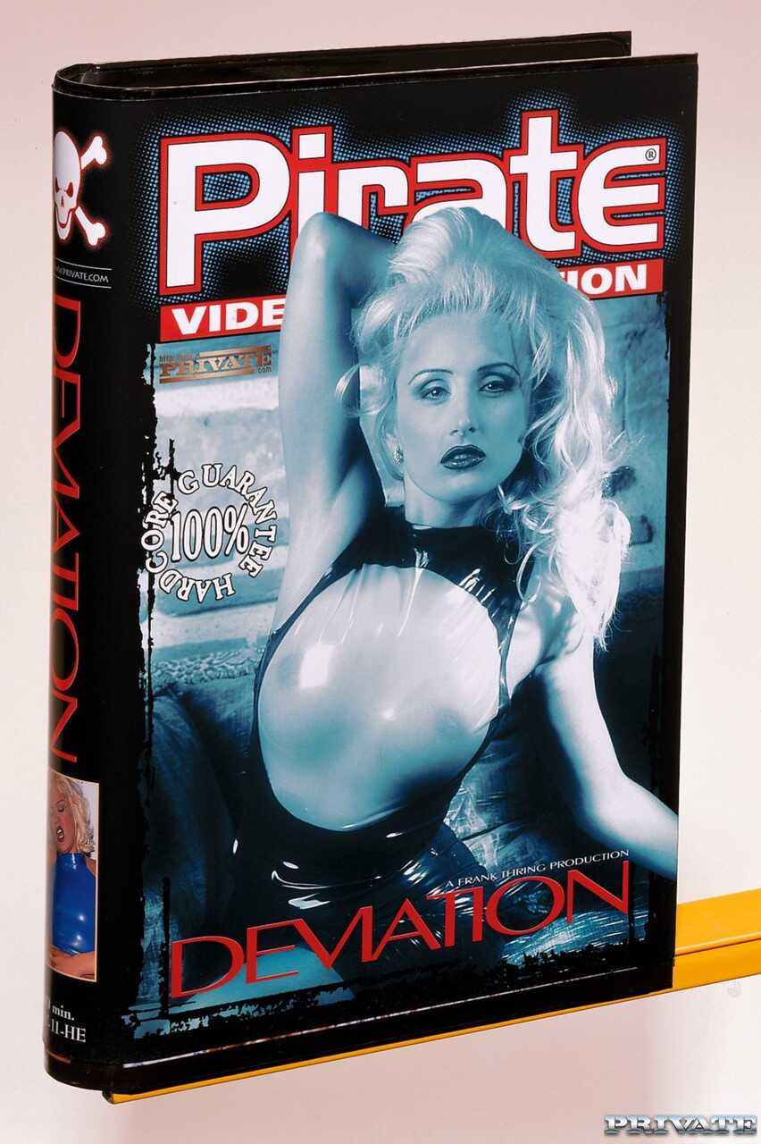 Zora Banx's Facial Explosion: A BDSM Outdoor Gangbang with David Perry and Friends - David Perry, Zora Banx
