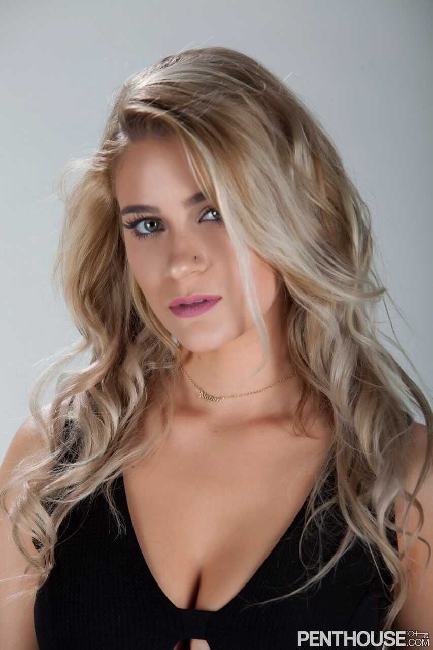Jenna Jade's Big Boob Job Reveal Slender Blonde Goddess Seduces You with Her Natural Talent! - Jenna Jade