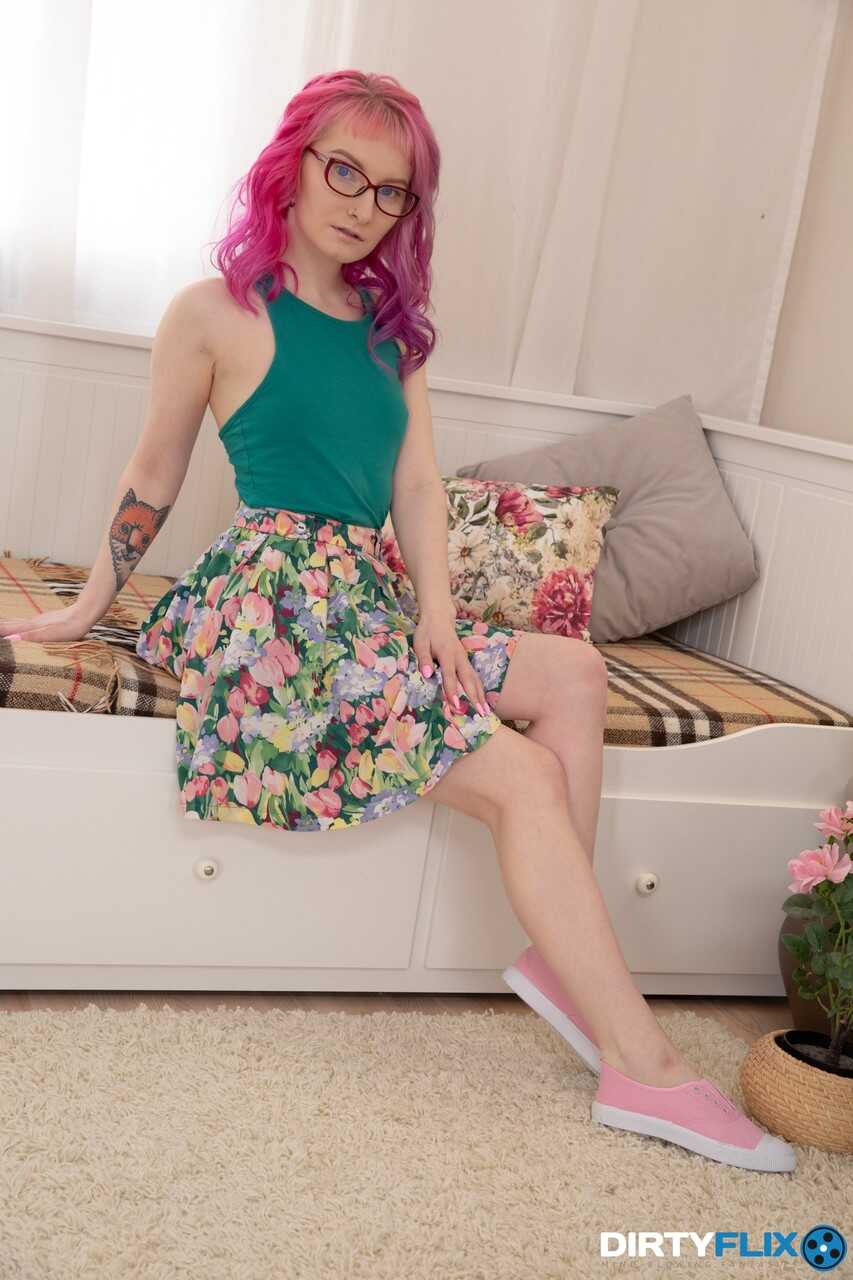 Nerdy Purple-Haired Teen with Glasses Gets her Anal Cherry Popped by an Alien Fox in a Galactic Threesome! - Alien Fox, Brian