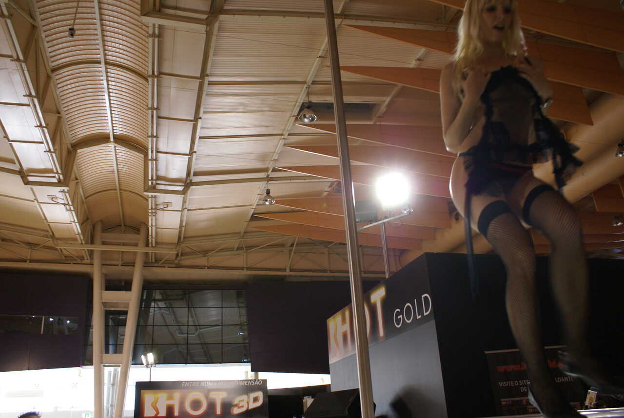 Lena Cova's Public Flashing Adventure: A Blonde Amateur Dancer's Stripping Skills on Display in Stockings - Lena...