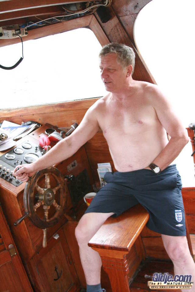Teen with saggy tits Mia Leone blows off an old captain on the boat   Saggy Tits Captain's Daughter Gets Fucked On Th...