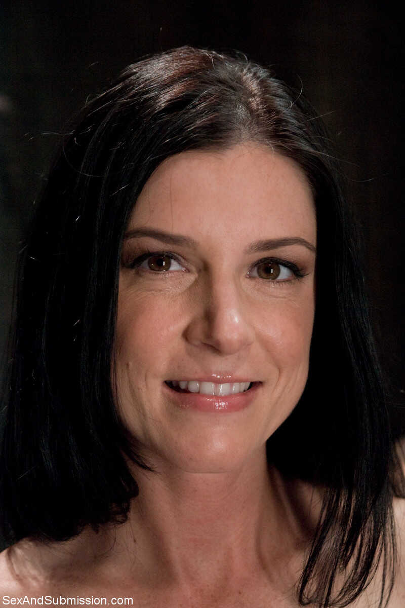 India Summer's Rough MILF Pussy Licking Session with Mark Davis in Her Armpits and Face! - India Summer, Mark Davis